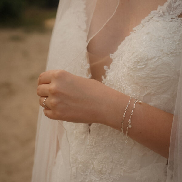 Zilveren streepjes armband